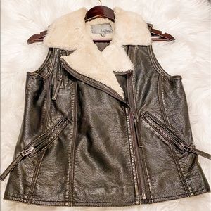 Daytrip Faux Fur Dark Brown Leather Vest